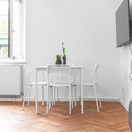 Classy 2Br Apt. W/ Exclusive Location Near Akh Vienna Exterior photo